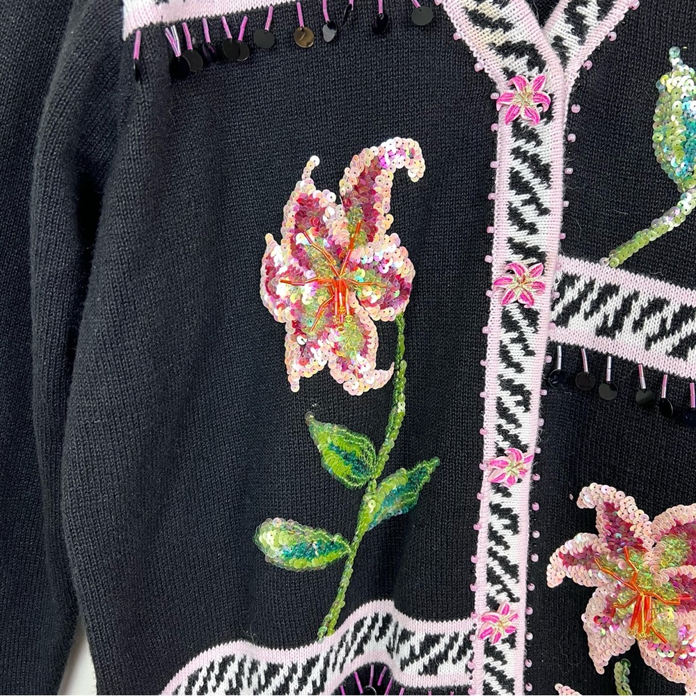 Vintage 90’s Y2K Storybook Knits Lillies Of The Night Sequin Sweater Cardigan - Picture 7 of 16